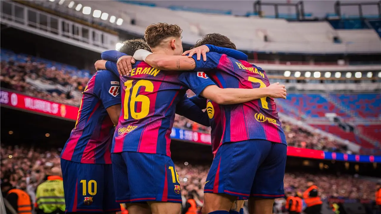 نجوم برشلونة يكشفون عن انطباعهم تجاه الموهبة لامين يامال داخل الفريق الكتالوني